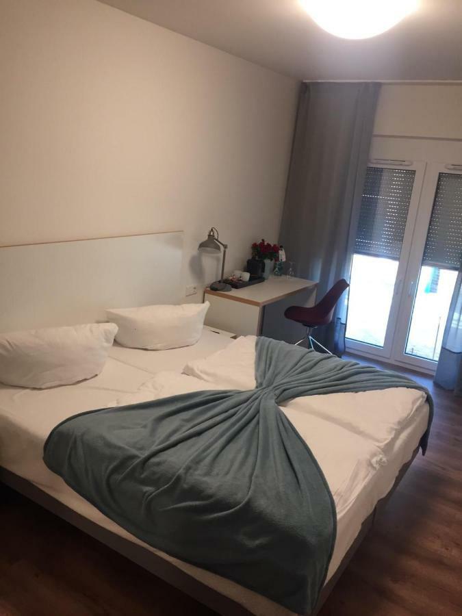 Hanselife Hotel Hamburg City Nord Exterior photo